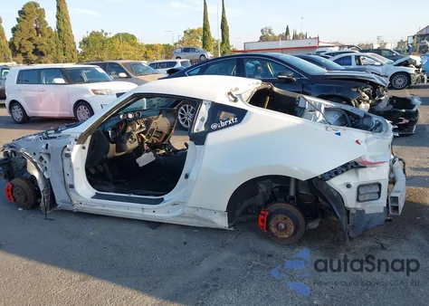 2017 Nissan 370Z из США, поврежденный, VIN JN1AZ4EH5HM950071